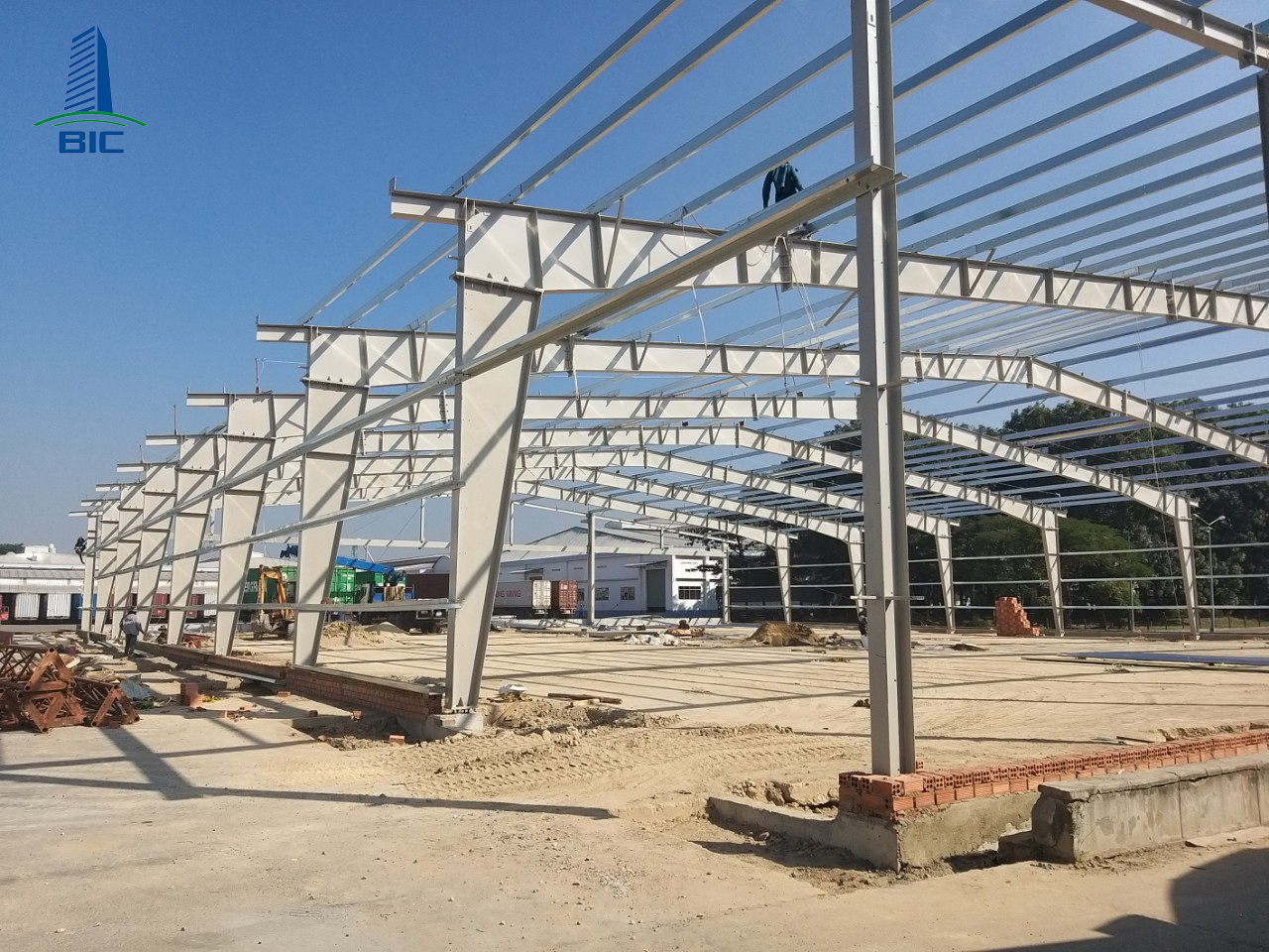 TIÊU CHUẨN XÂY DỰNG NHÀ XƯỞNG 100M2