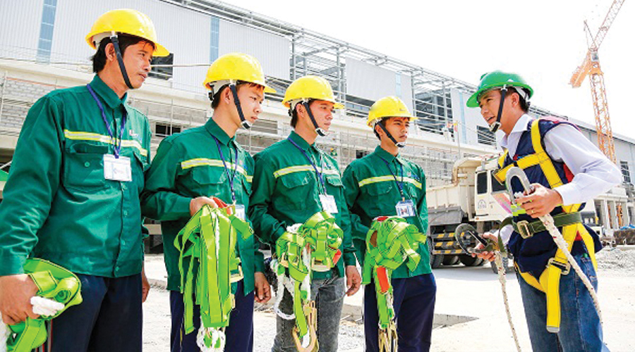 SAFETY MEASURES ON CONSTRUCTION WORKS