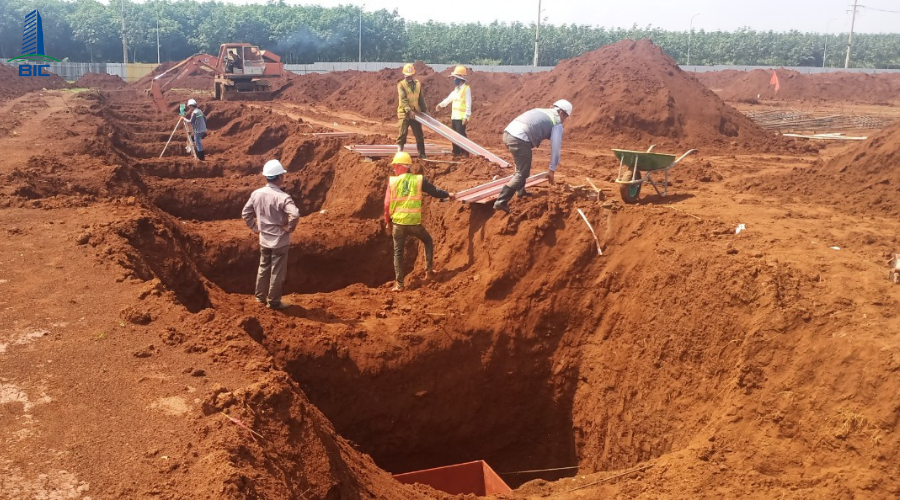 Factory construction method - Part 1 - Workshop foundation